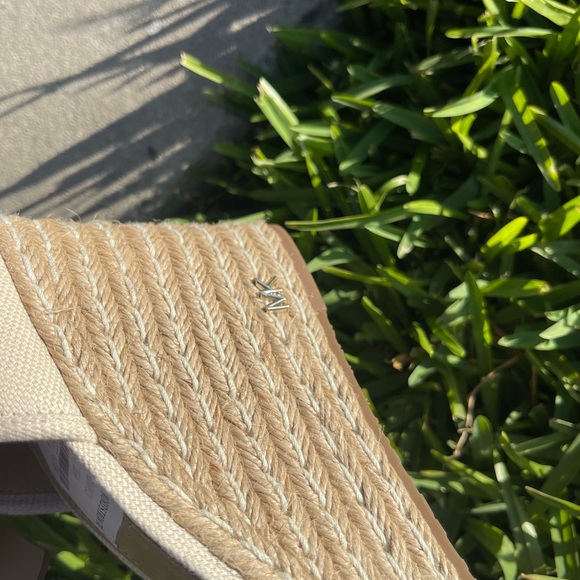 Michael Kors 🔴Wedge espadrilles women’s Size 9.5 - Picture 5 of 7